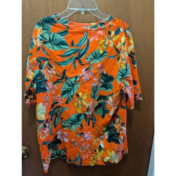 Chico's tropical floral v-neck t-shirt - Picture 2 of 2